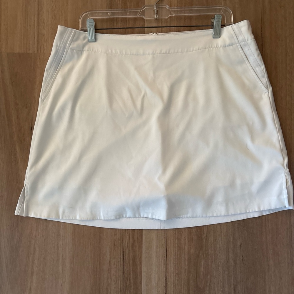 Elegant White Women's Skirt